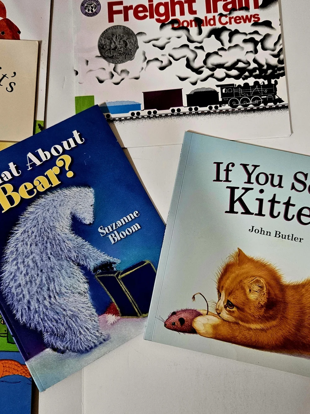 HUGE Lot of 21 Children’s Picture Books – 7 NEW Sealed, 2 Hardcovers & Classics!